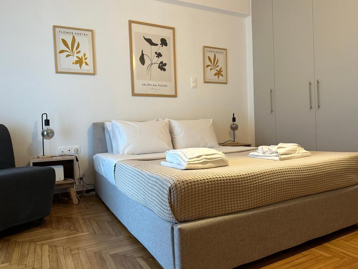 Cozy Faliro Apartment